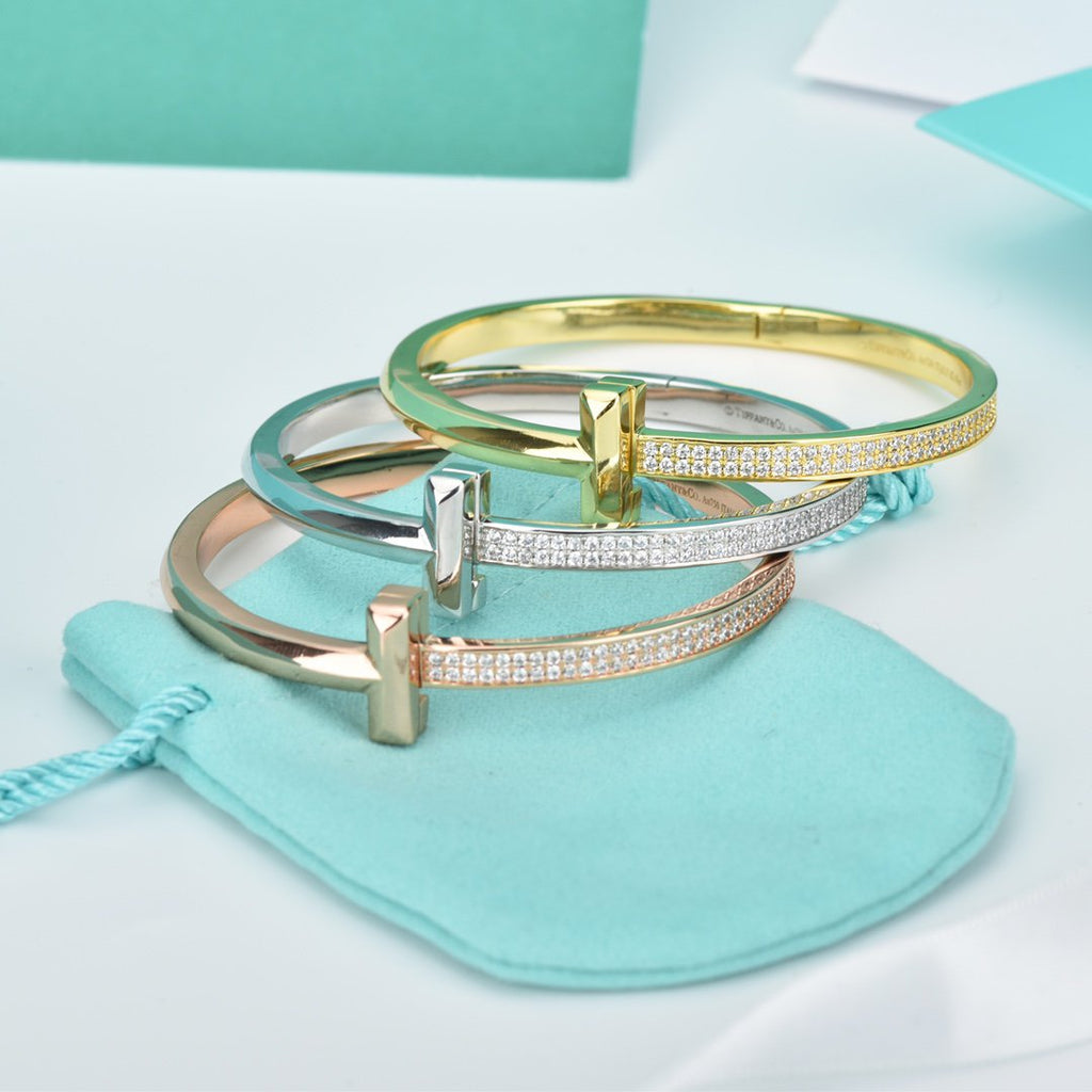 Tiffany Wide Cubic Zirconia Hinged Bangle