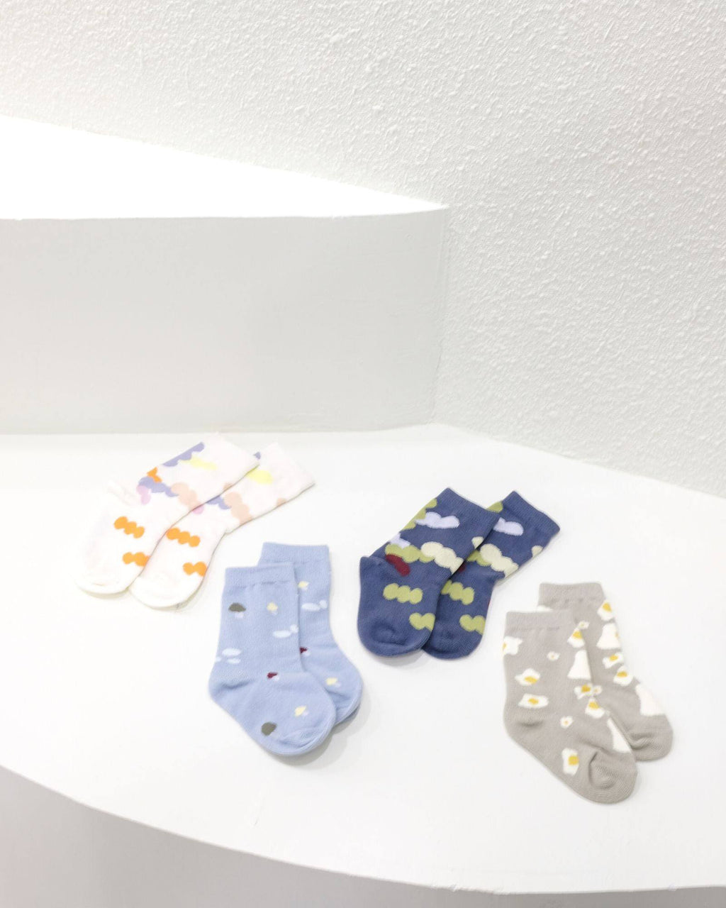 Balloon Knitted Socks (Indigo)