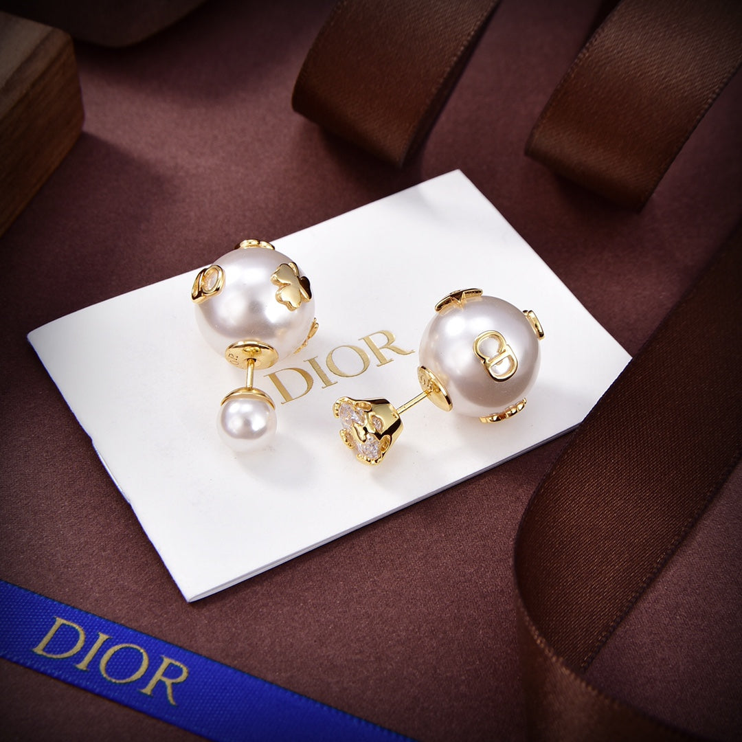18K Dior Tribales Pearl Earrings